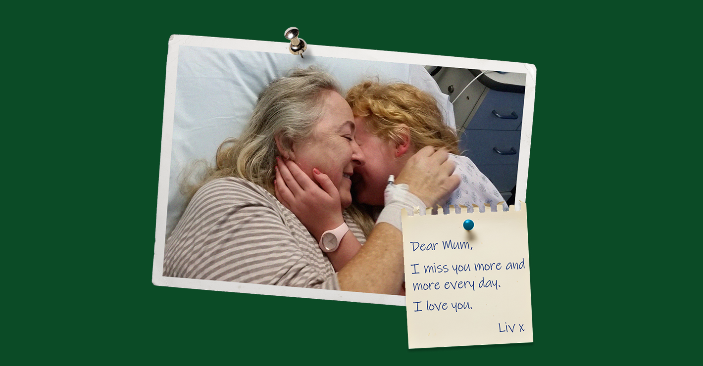 image of olivia and her mum other a sticky note message